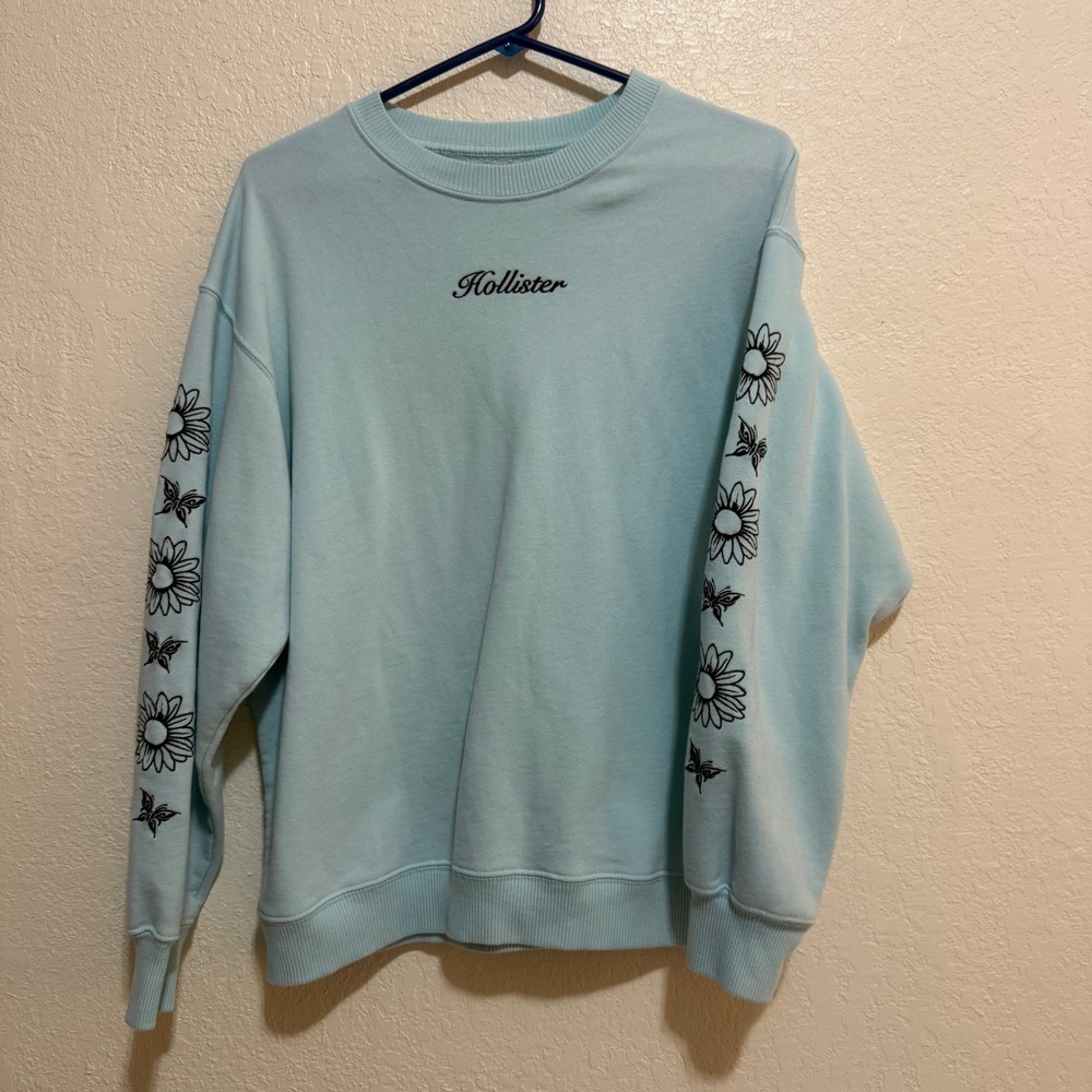 Hollister Womens Aqua Blue Crewneck Sweatshirt Butterfly Floral Sleeve XS